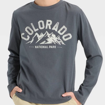 Boys' Long Sleeve 'Colorado National Park' Graphic T-Shirt - Cat & Jack™ Charcoal Gray 1 Boys' Long Sleeve 'Colorado National Park' Graphic T-Shirt - Cat & Jack™ Charcoal Gray