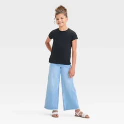 Girls' Short Sleeve Solid T-Shirt - Cat & Jack™ -Cat & Jack GUEST 4ecc0ea1 8006 4d98 b116 12fec3b8698f