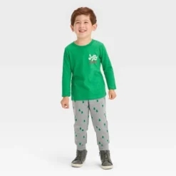 Toddler Boys' 2pc Long Sleeve Graphic T-Shirt And Fleece Jogger Pants Set - Cat & Jack™ Green 5 Toddler Boys' 2pc Long Sleeve Graphic T-Shirt And Fleece Jogger Pants Set - Cat & Jack™ Green -Cat & Jack GUEST 6f2007ce 036d 4278 aa3c 7cd7f4126135