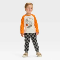 Toddler Boys' Long Sleeve Halloween Graphic T-Shirt And Fleece Jogger Pants Set - Cat & Jack™ Cream -Cat & Jack GUEST bf8b1db7 9b0f 4970 91e7 69143b1b2cff